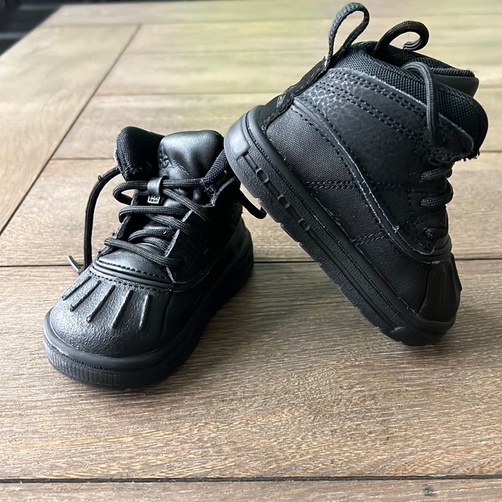 Black Toddler Nike Boots/Shoes Size 4C
